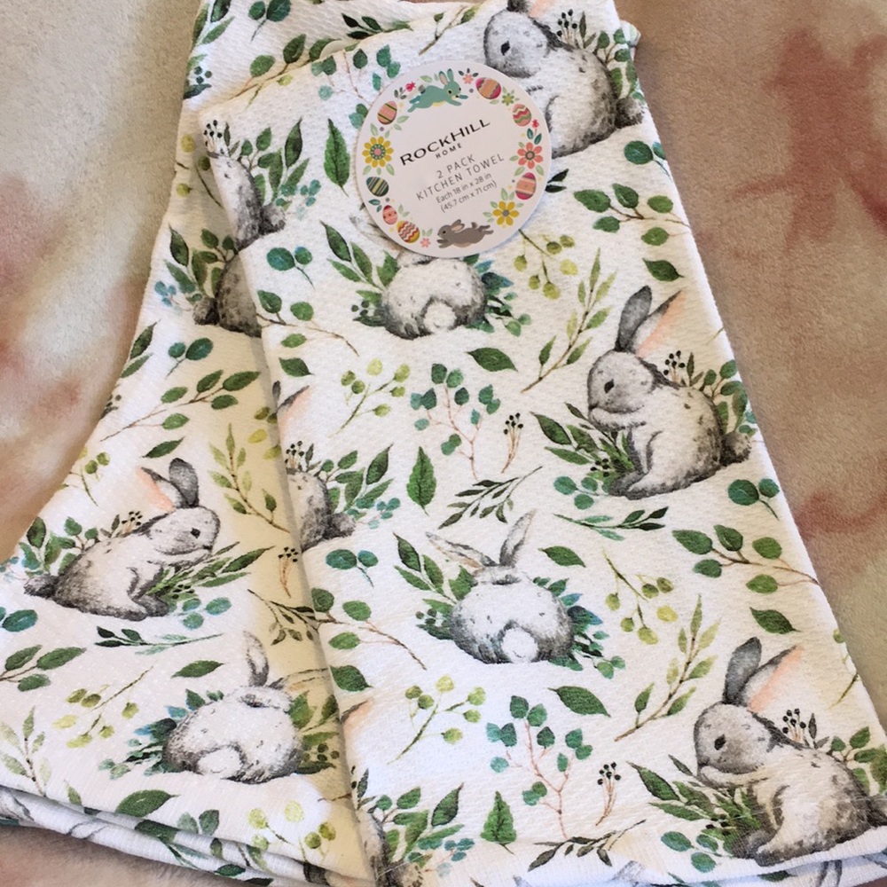 Bunnies in the Garden Easter Spring Kitchen Towels Set of Two Cotton NWT 18x28”